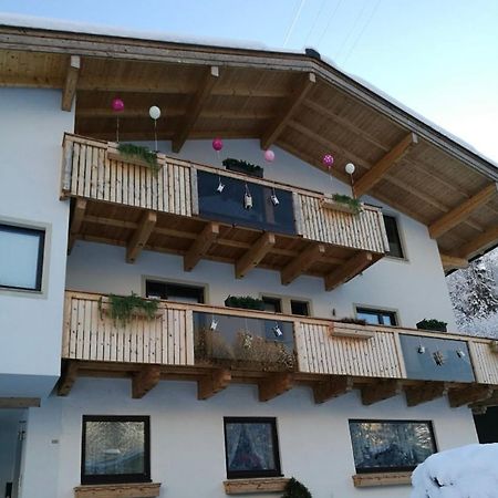 Gemuetliche Wohnung 10 Minuten Vom See Entfernt Zell am See Ngoại thất bức ảnh