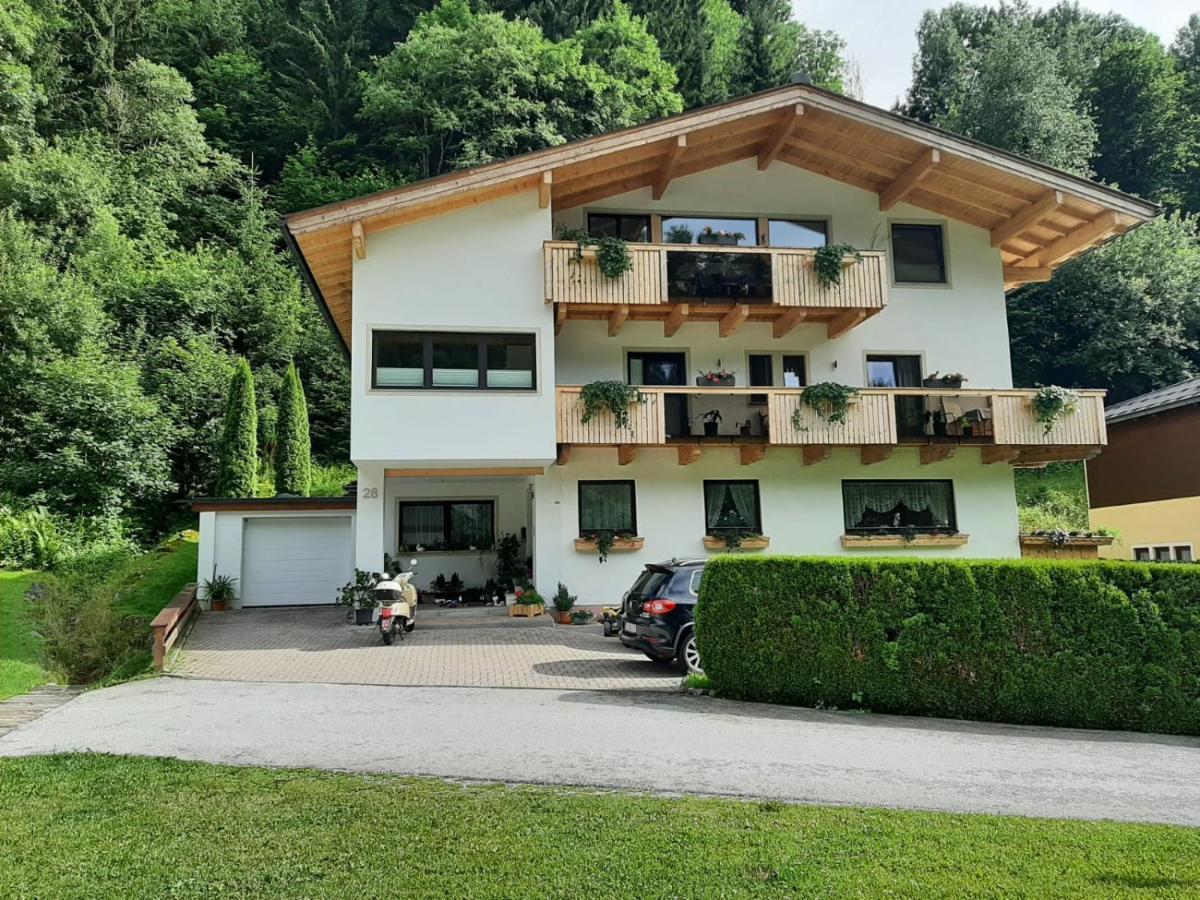 Gemuetliche Wohnung 10 Minuten Vom See Entfernt Zell am See Ngoại thất bức ảnh